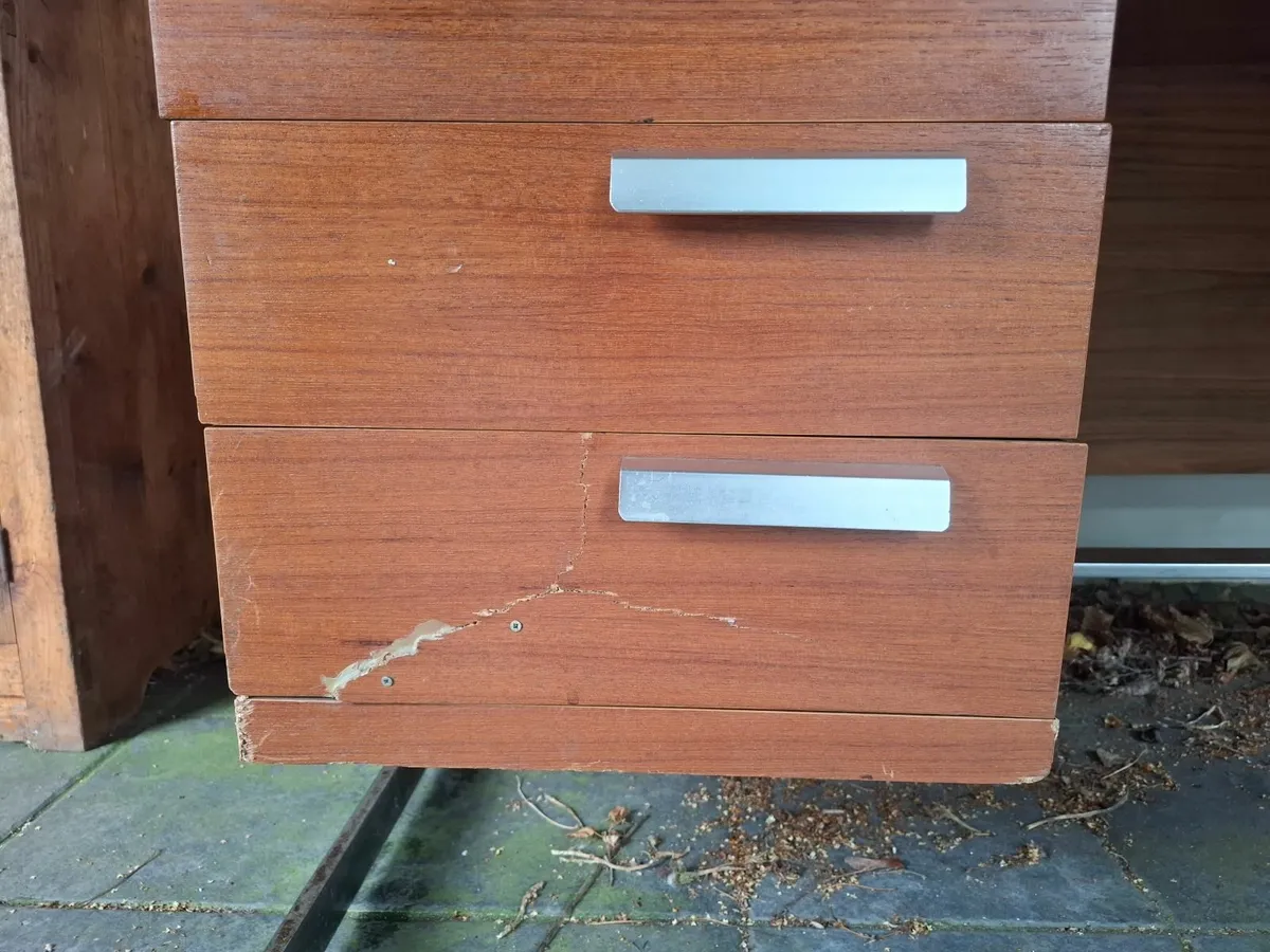 Office Desk - Image 3