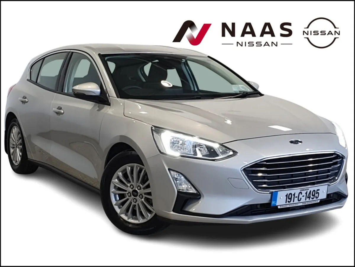 Ford Focus TITANIUM 1.0 ECOBOOST 12 5DR 125 - Image 1