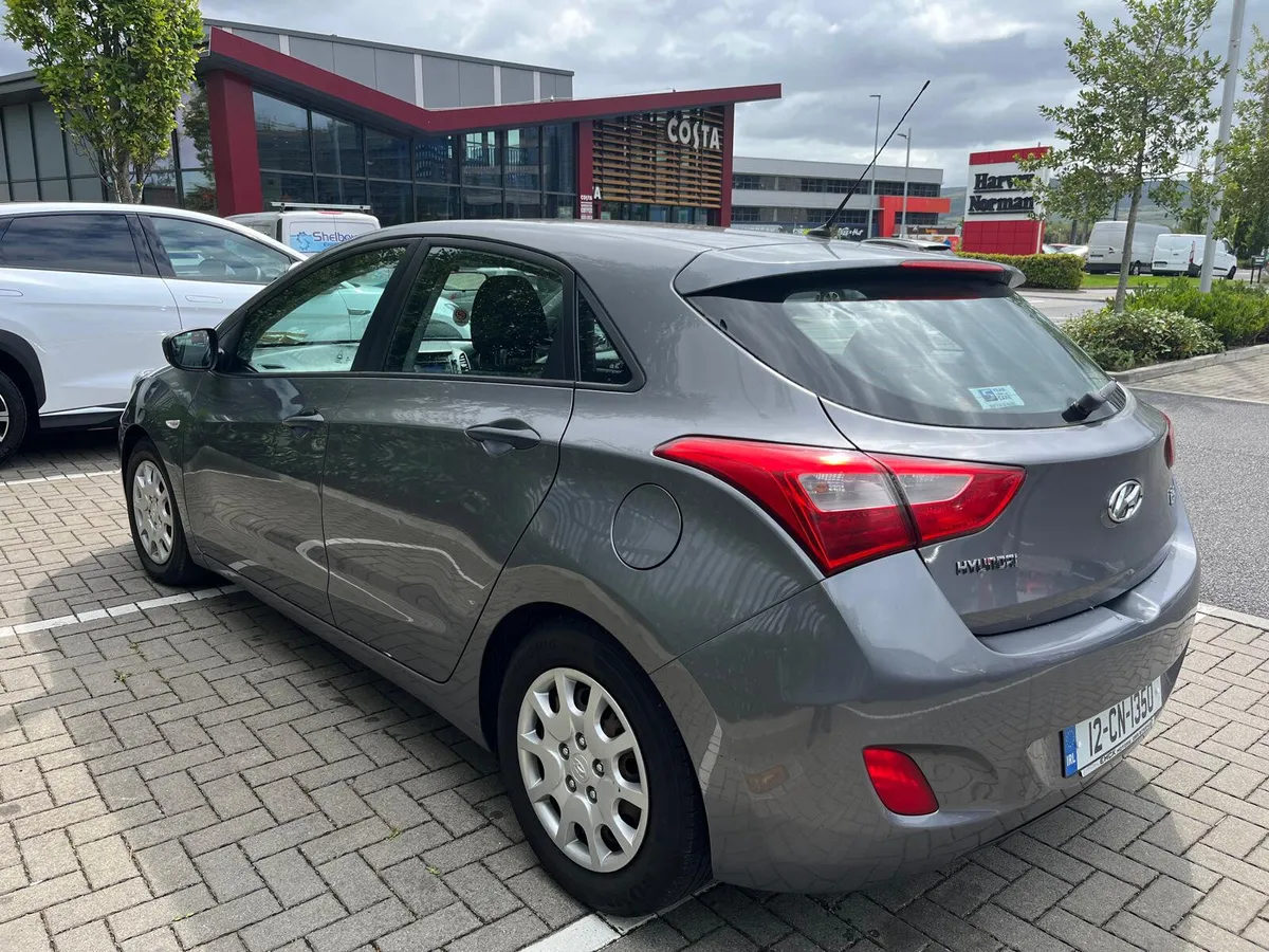 2012 Hyundai i30 1.6CRDi Classic - Image 2