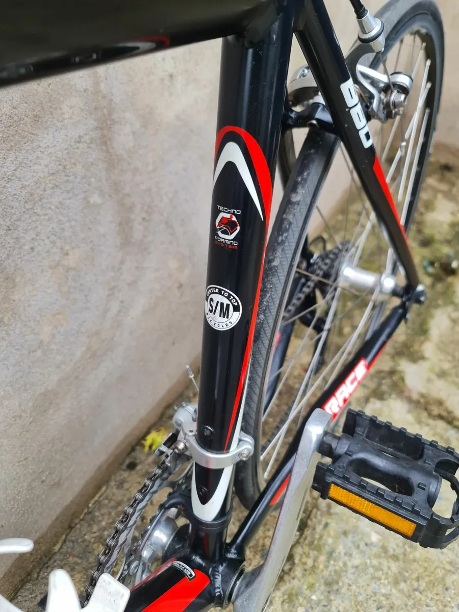 'Merida' (Race 880) Road Bicycle - Image 3