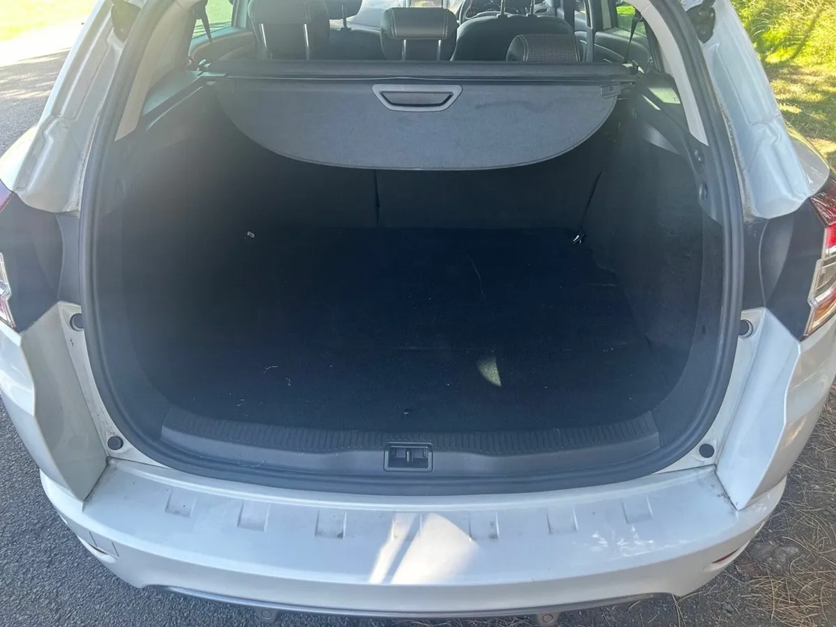 2016 1.2 automatic Megane. 1 owner car. 53k - Image 2