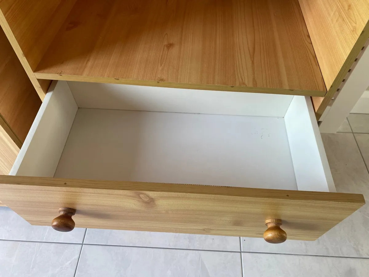 Wardrobe and vanity unit - Image 4