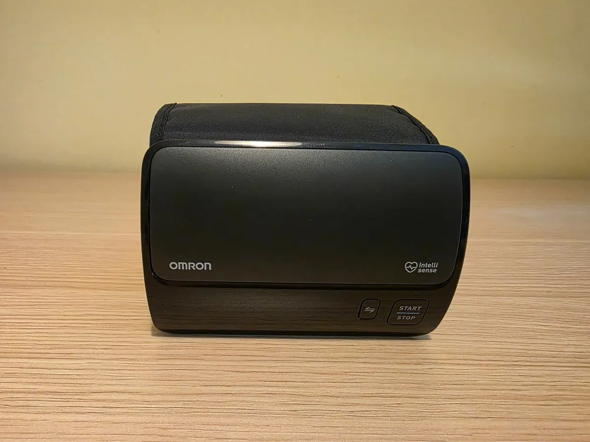 OMRON EVOLV - Wireless Blood Pressure Monitor - Image 2