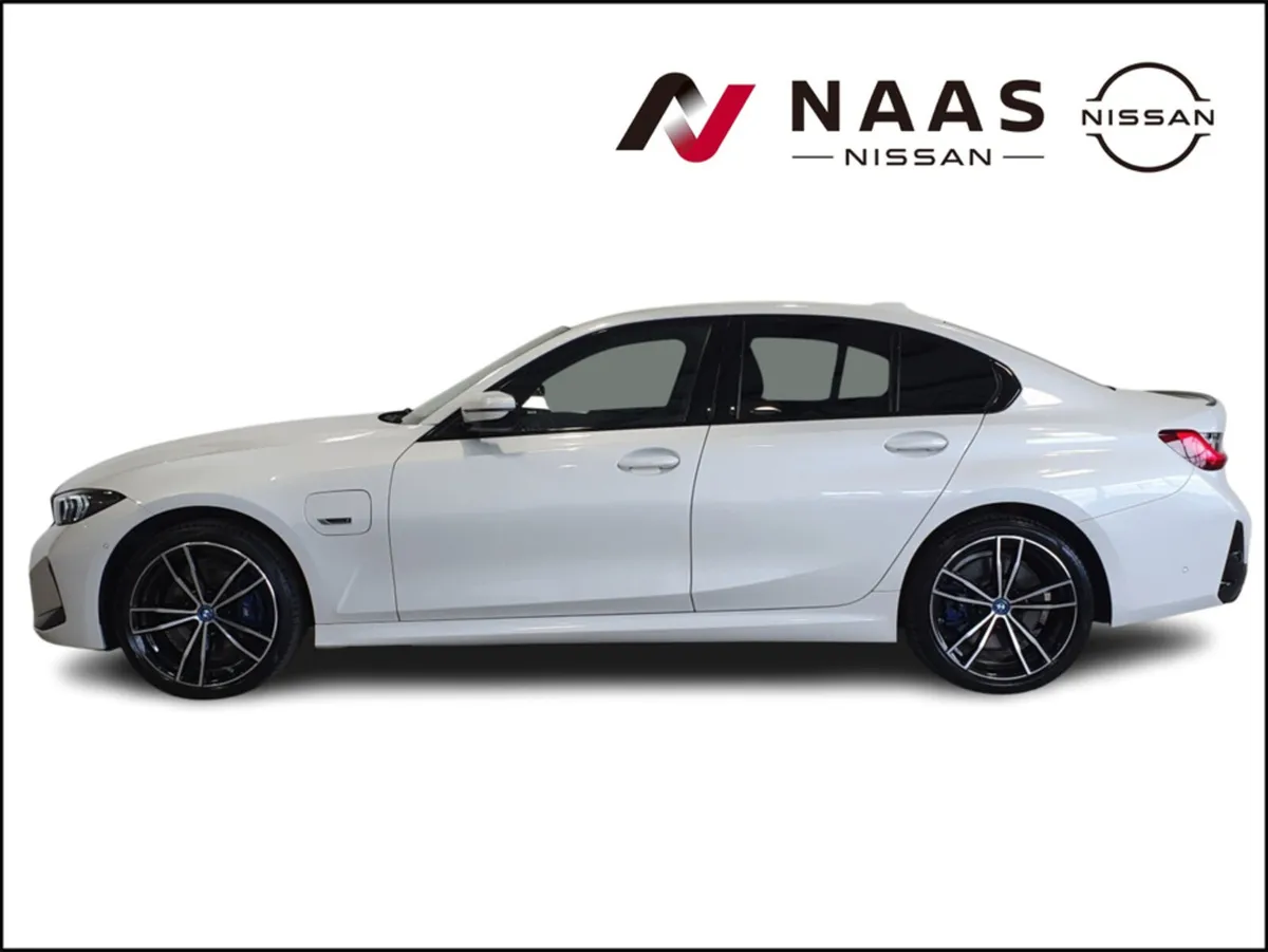 BMW 3-Series 330E M SPORT TECH/PRO PACK - Image 4