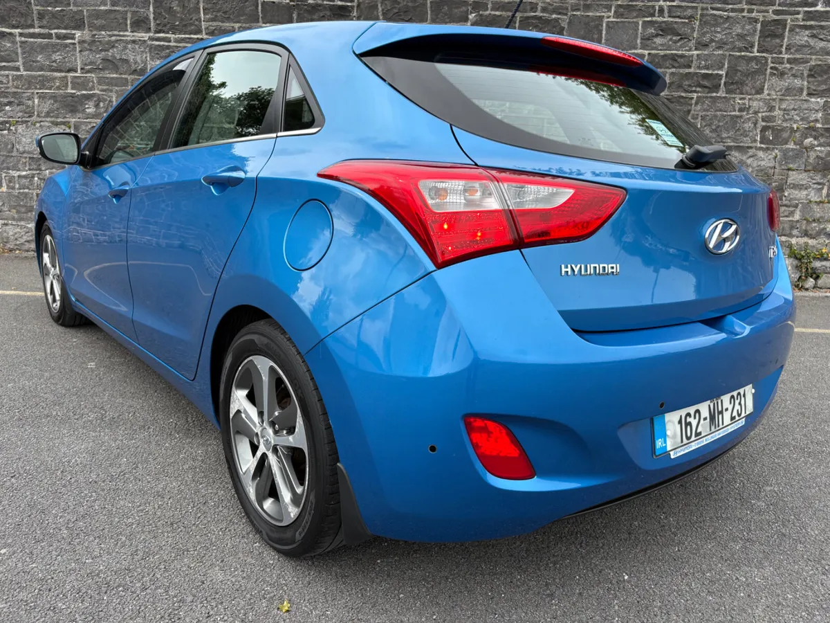 162 Hyundai i30 - Image 2