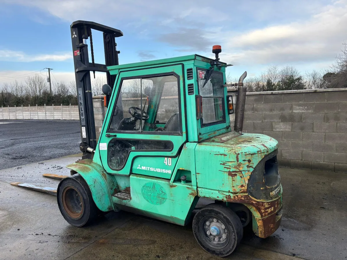 2004 Mitsubishi forklift 4.5ton Twin wheel - Image 4