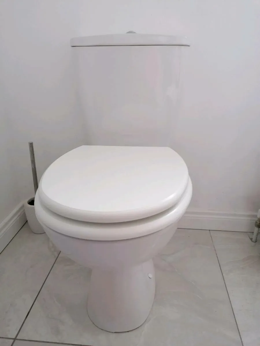 Toilet - Image 2