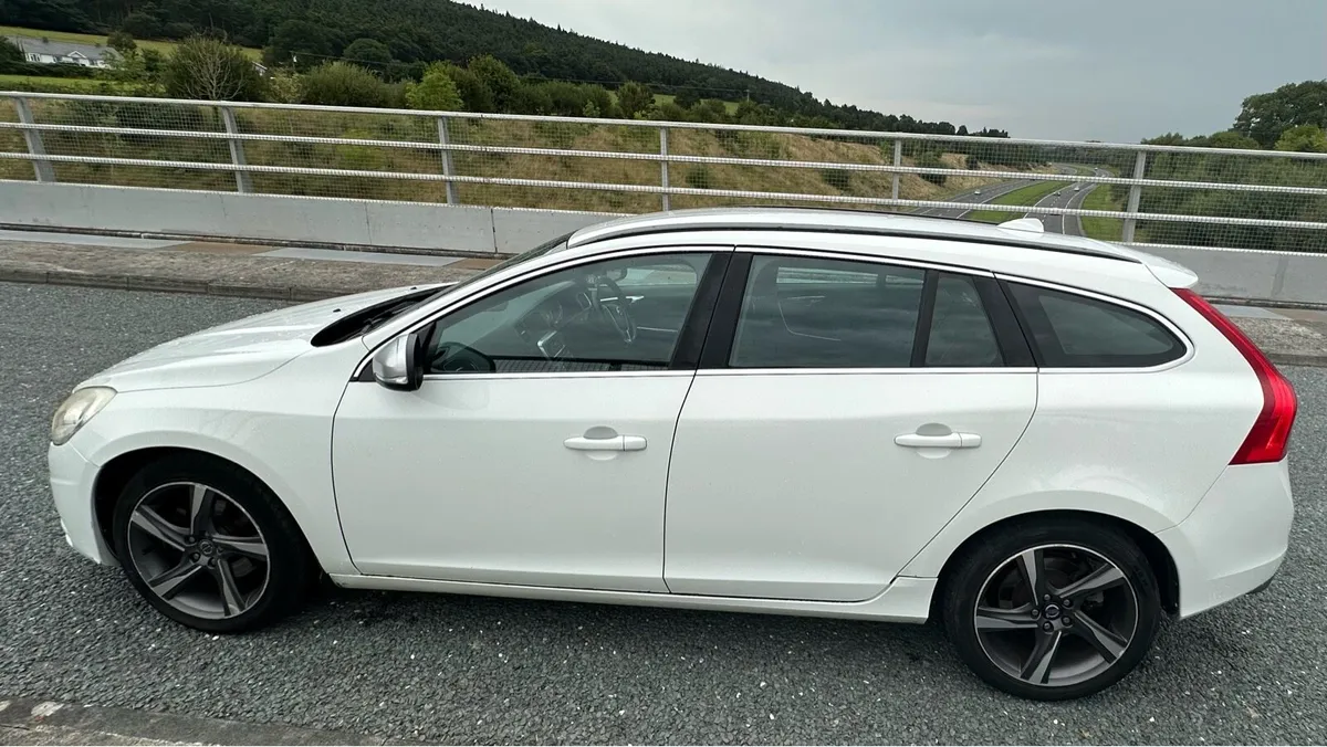 Volvo V60 R Design Drve 2012!1.6 Diesel ! NCT - Image 1