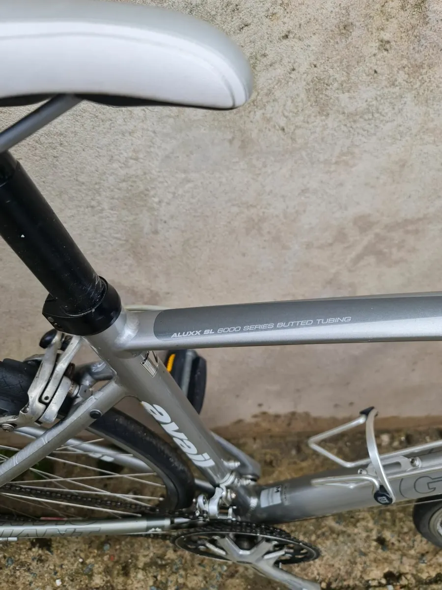 'Giant' (Avail) Road Bicycle - Image 2
