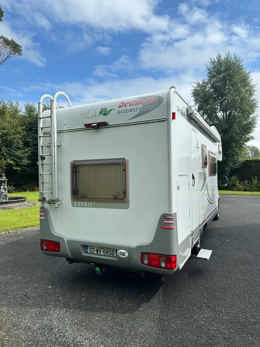 Camper Van - Image 4