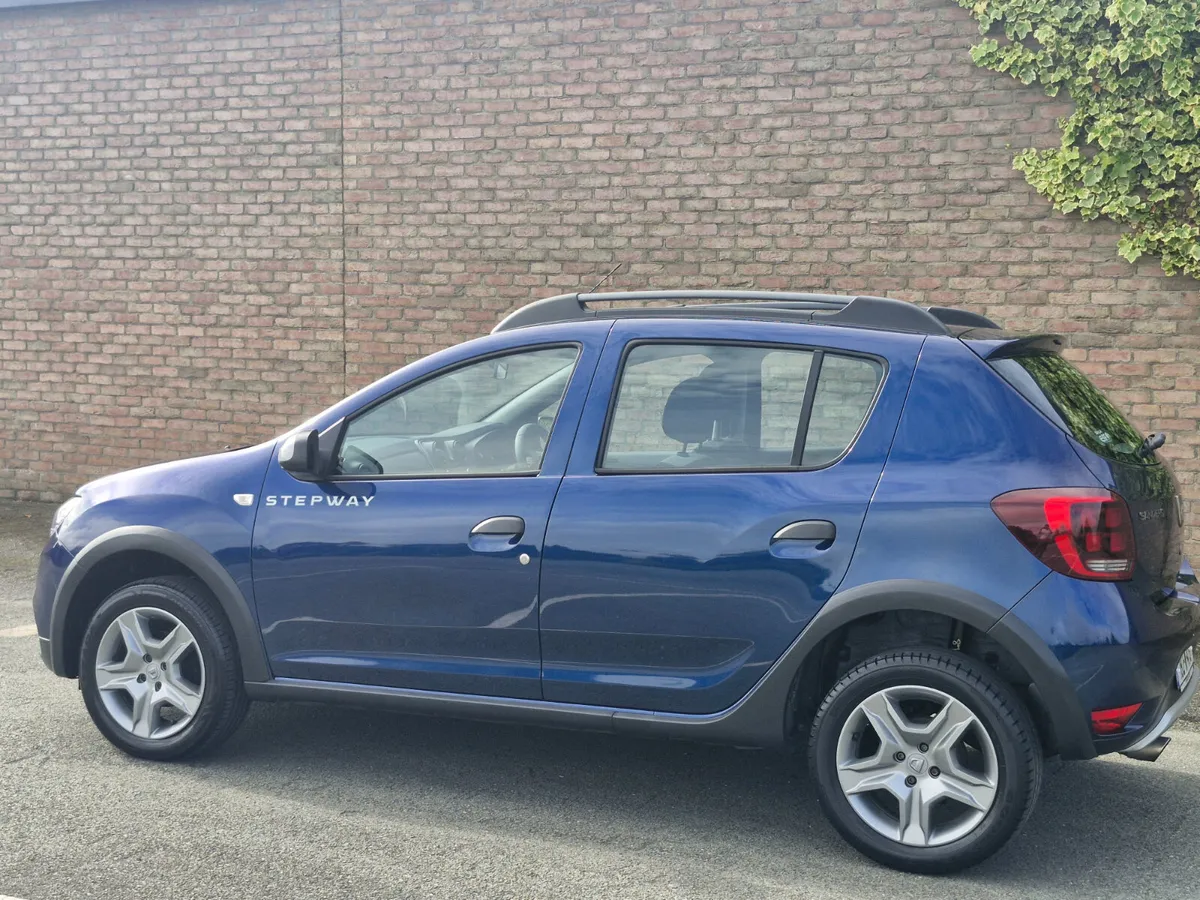 Dacia Sandero Stepway FINANCE AVAILABLE - Image 3