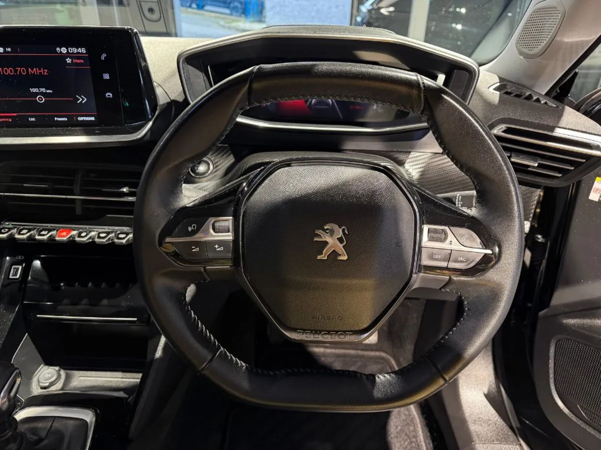 2021 Peugeot 2008 Allure 1.2 Puretech 100bhp - Image 3