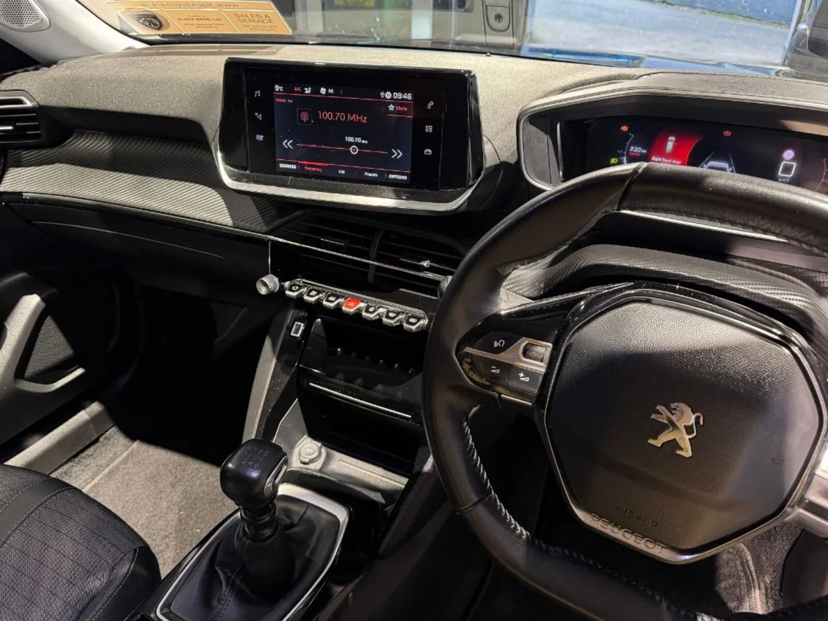 2021 Peugeot 2008 Allure 1.2 Puretech 100bhp - Image 4