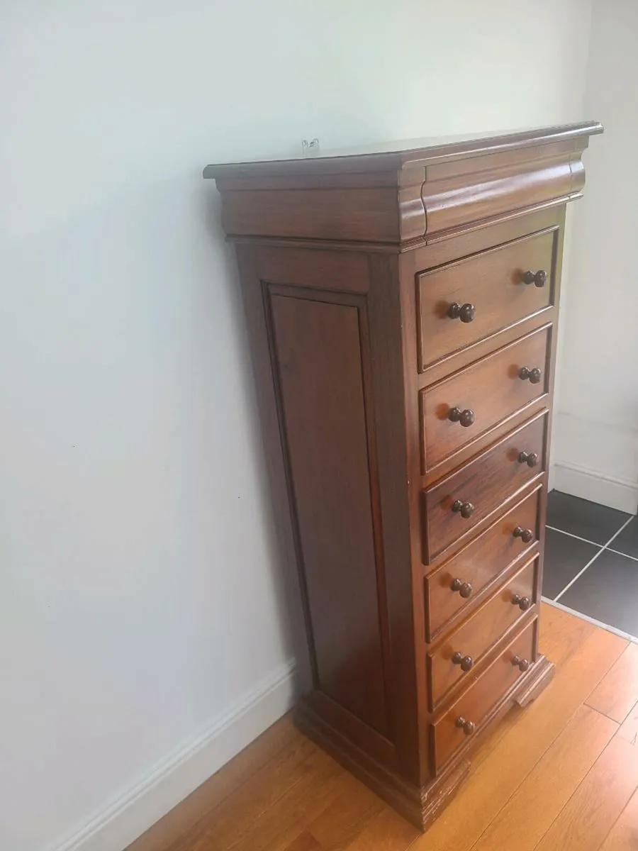 Solid Mahogany tall chest of drawers - Image 2