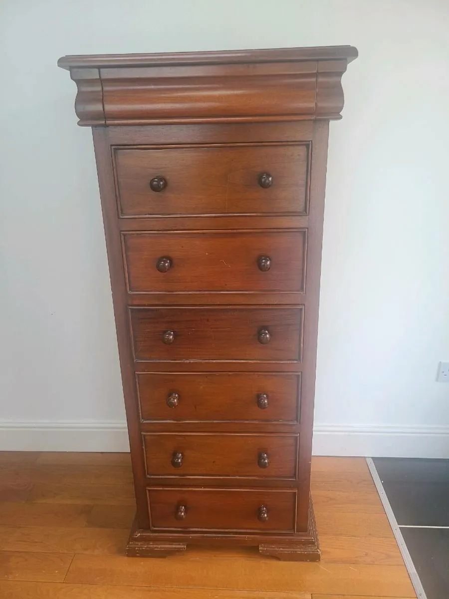 Solid Mahogany tall chest of drawers - Image 3