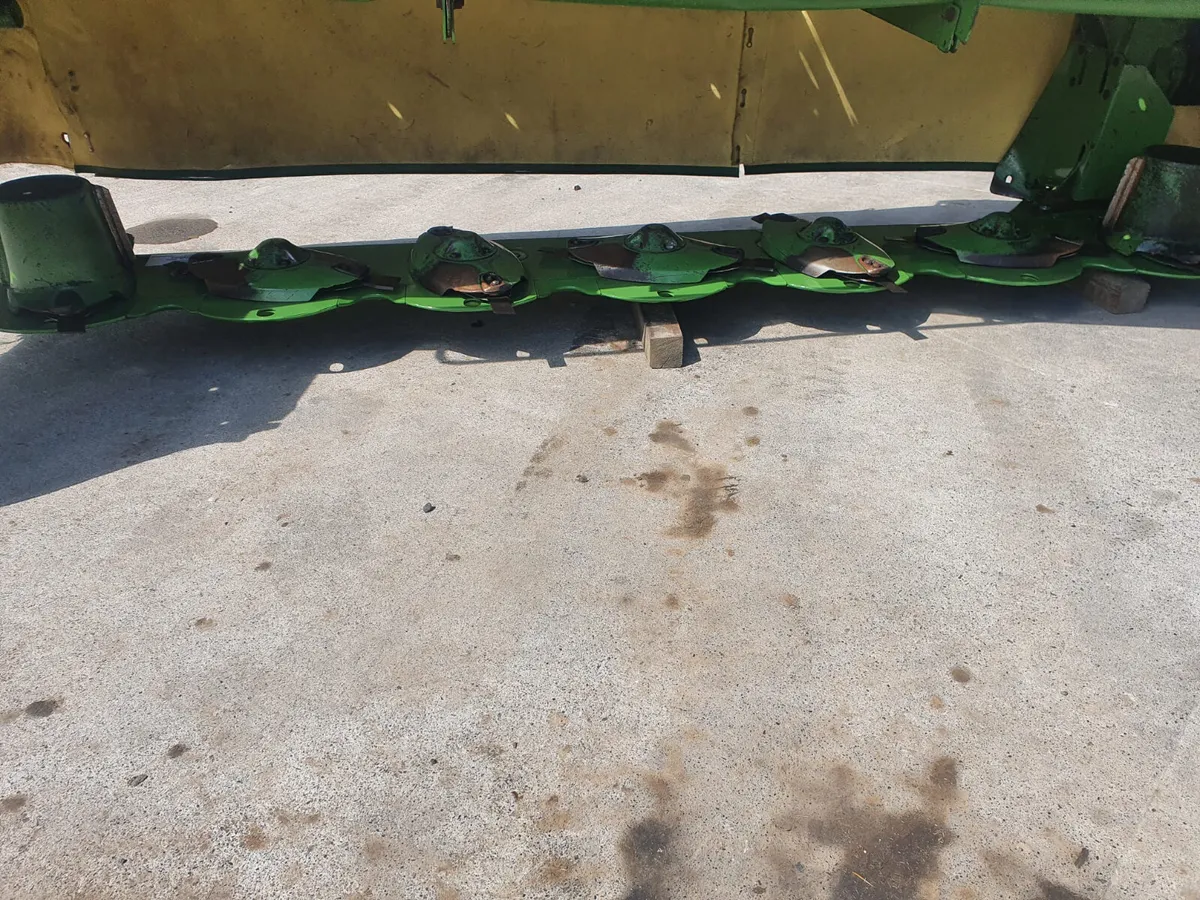 Used Krone ECR320 Centre Pivot Heavy Duty Mower - Image 3