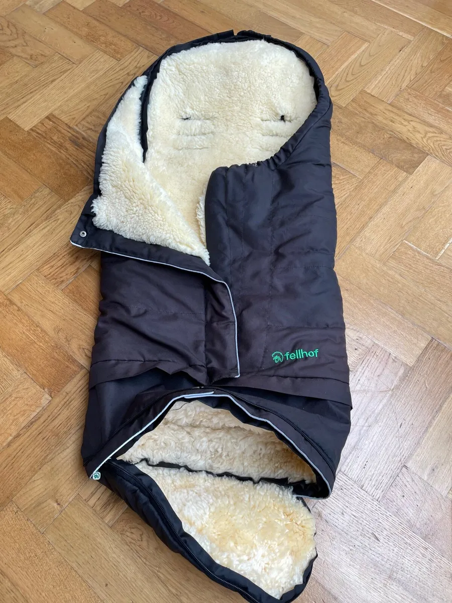 Fellhof Footmuff merino lambskin for buggy - Image 4