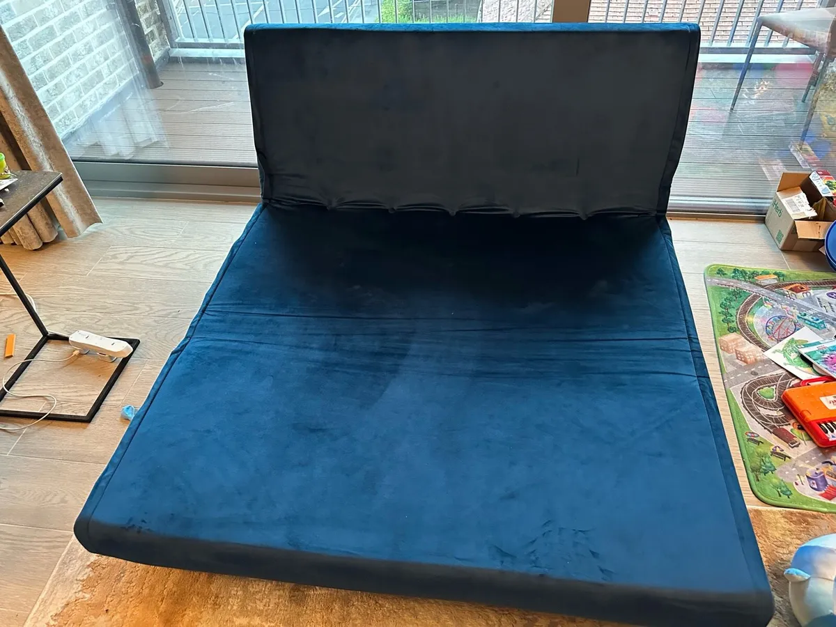 Sofa - Image 3