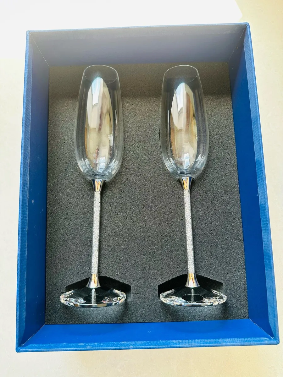 Swarovski Champagne Glasses - Image 2