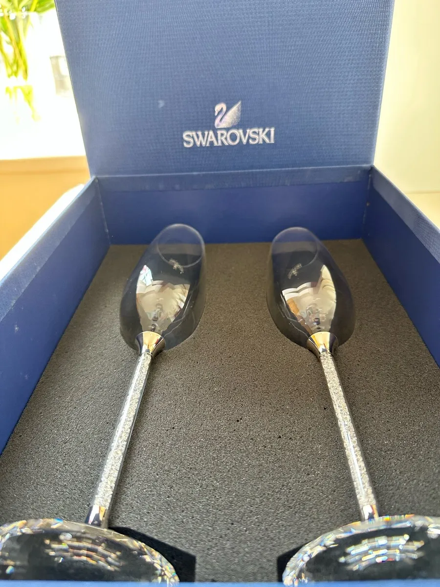 Swarovski Champagne Glasses - Image 3