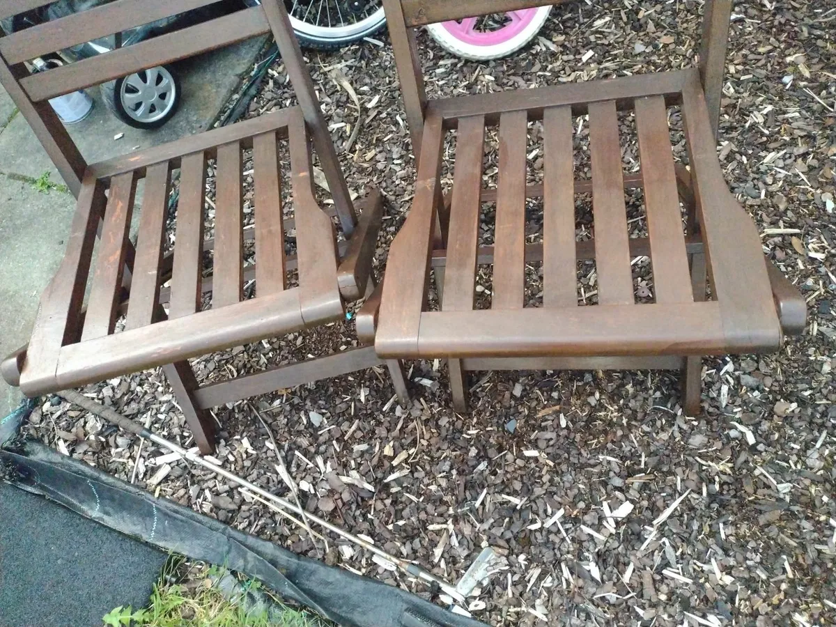 2 Foldup wooden garden/patio chairs - Image 2