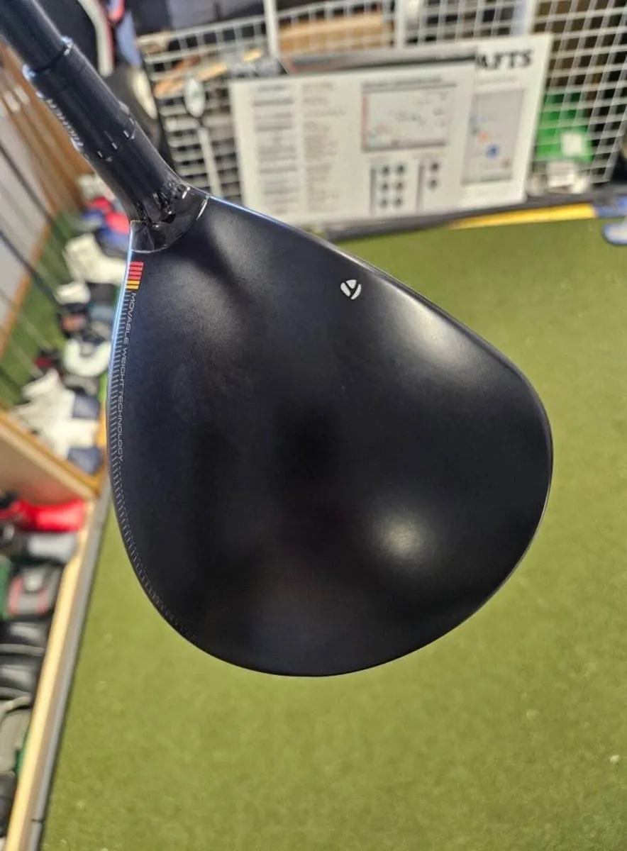 Like New Taylormade r7 Quad Mini Driver - Image 3