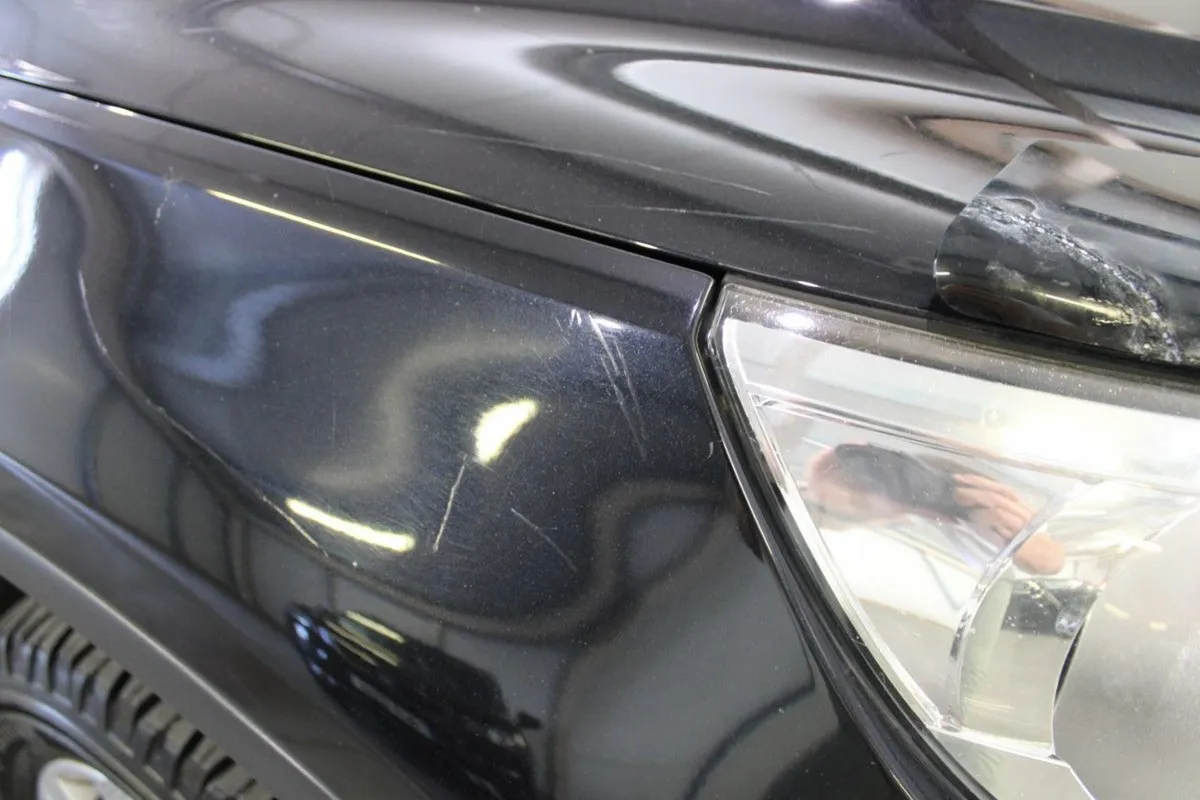 Volkswagen Tiguan 2.0 TDI Bluemotion Trend FUN - Image 3
