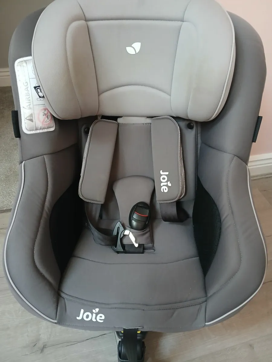 Joie 360 spin carseat - Image 3