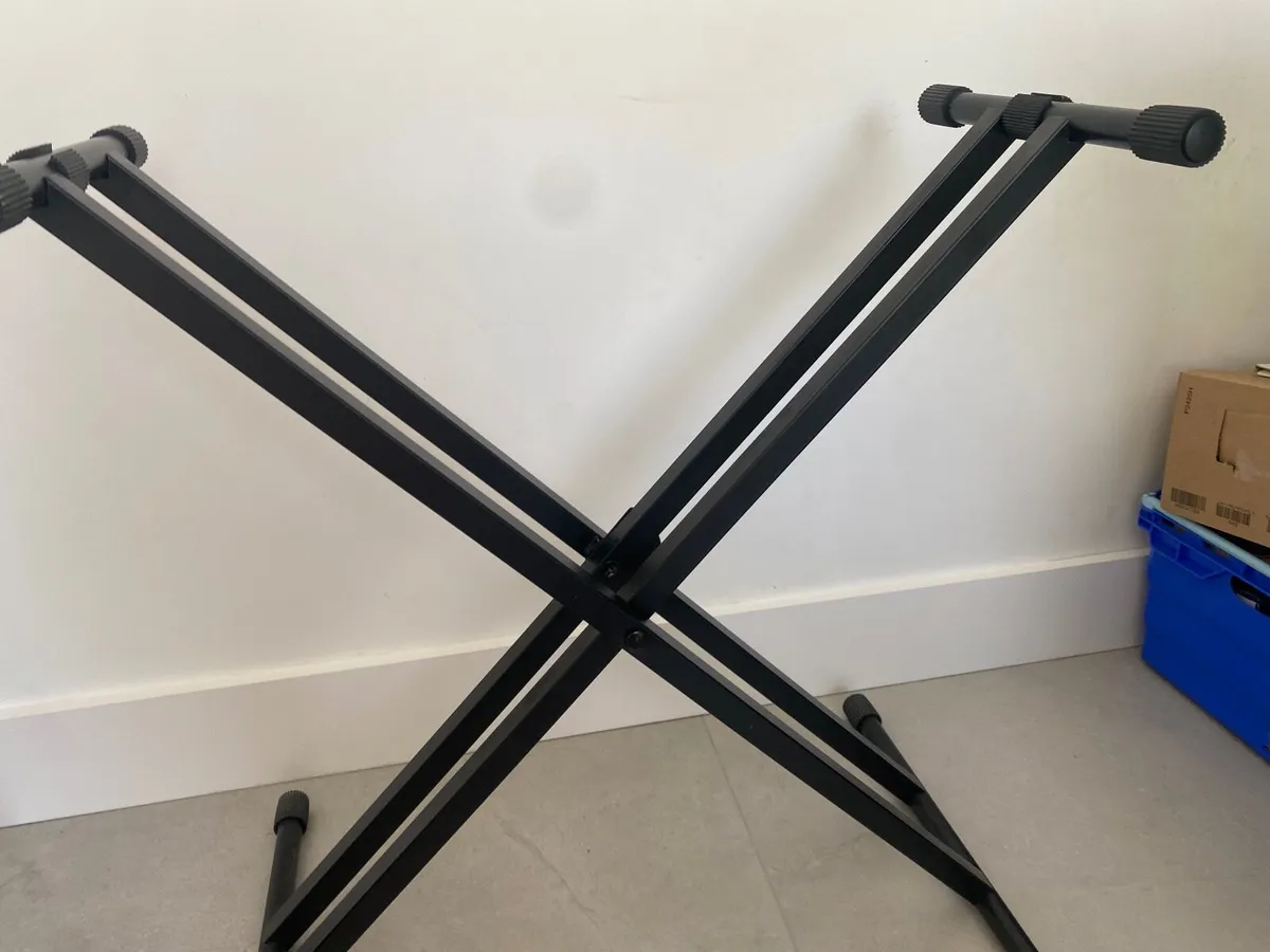 Roland GO.PIANO -GO 61 p  + Stand - Image 2