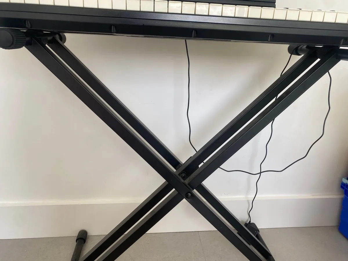 Roland GO.PIANO -GO 61 p  + Stand - Image 4