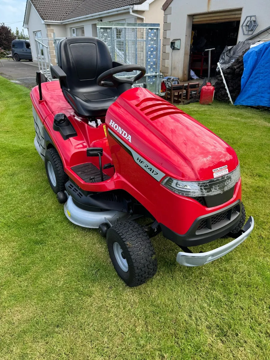Honda tractor mower - Image 3