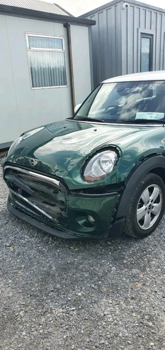 141 MINI COOPER AUTO - Image 2