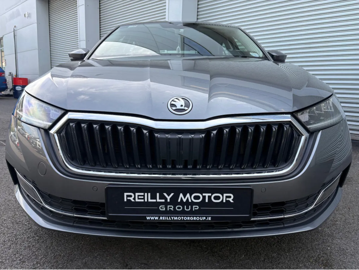 Skoda Octavia 1.0 PETROL STYLE AUTO - Image 2
