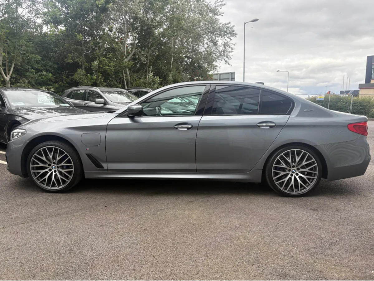 BMW 5-Series 530E IPERFORMANCE HYBRID M SPORT AUTO - Image 4