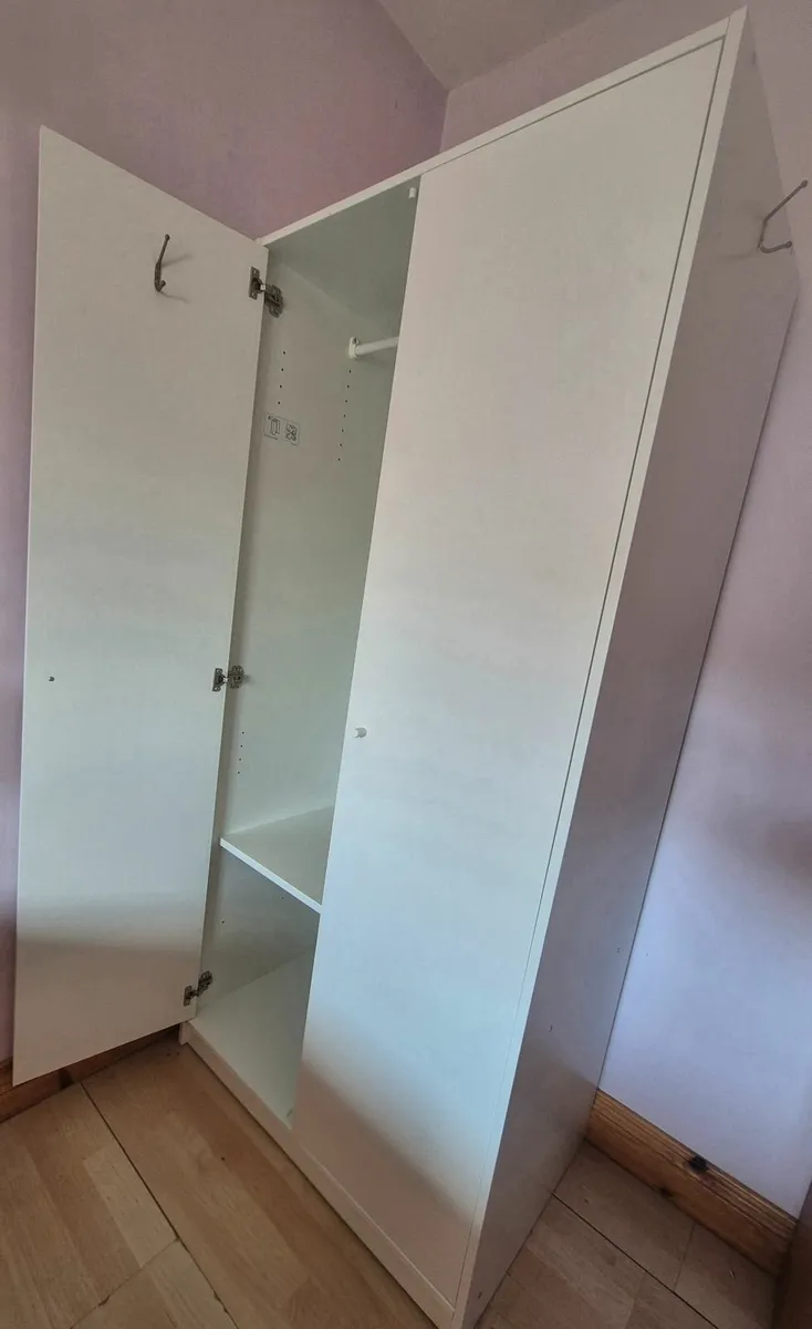 Wardrobe - Image 4