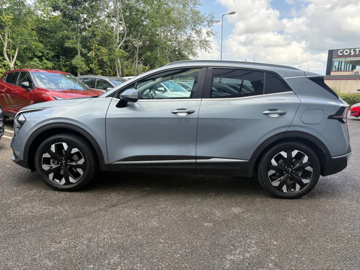 Kia Sportage 1.6 PETROL HYBRID K3 PHEV AUTO - Image 4