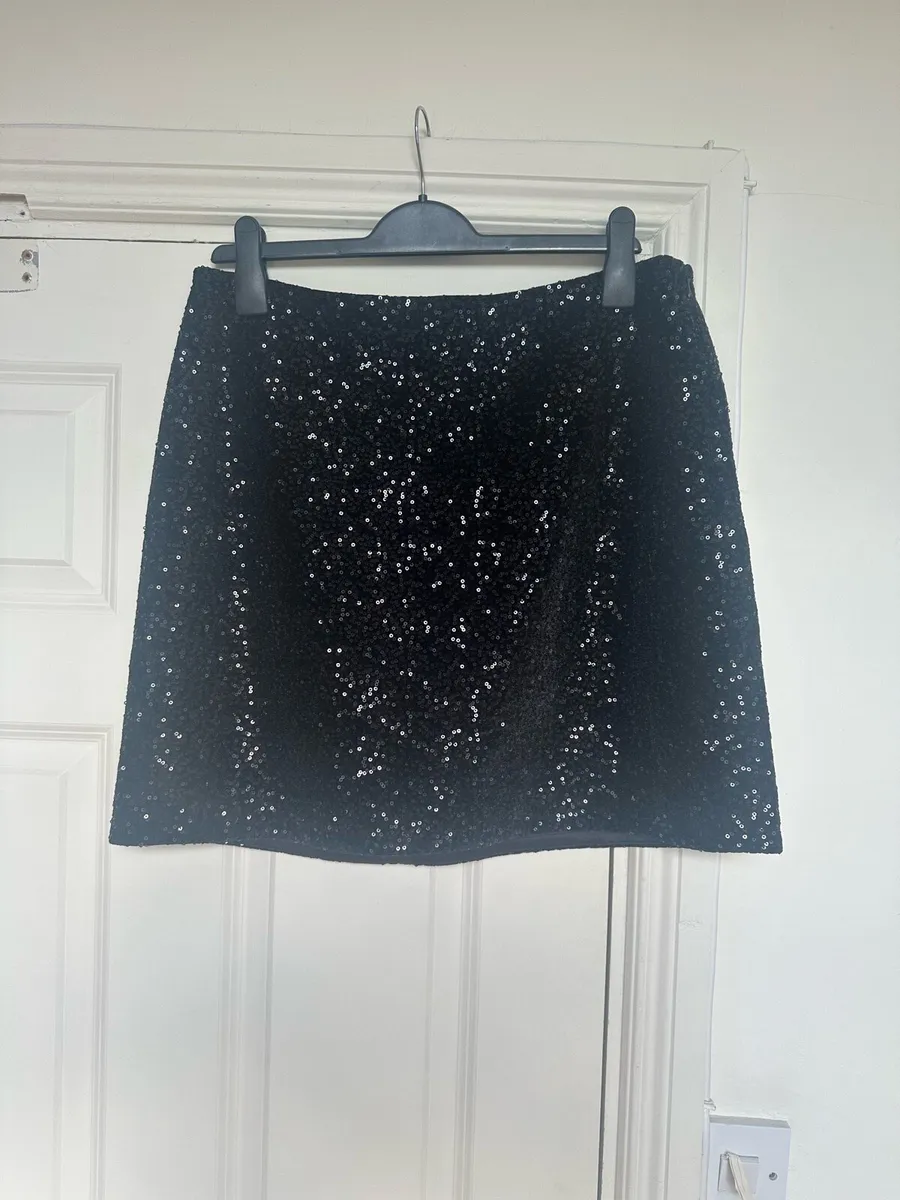 Forever New sequin skirt - Image 3