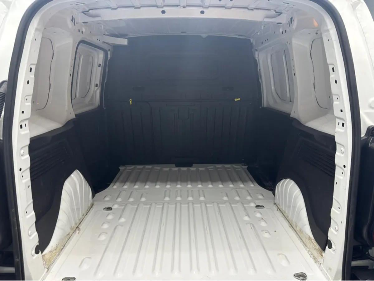 Opel Combo L1H1-1.5 100PS6SPEED-1.5 100PS/BERLINGO - Image 2