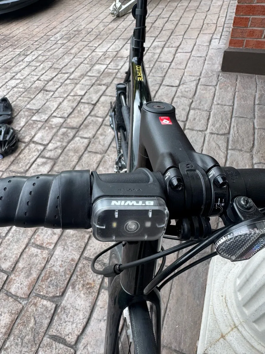 Trek Domane AL 2 race road bike - Image 2