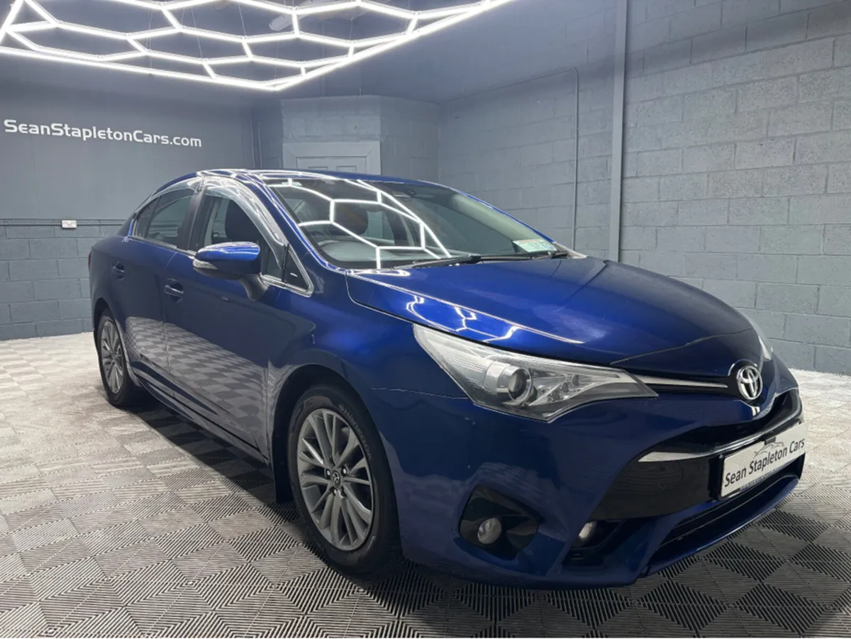 Toyota Avensis 2.0 D LUNA 4DR - Image 4