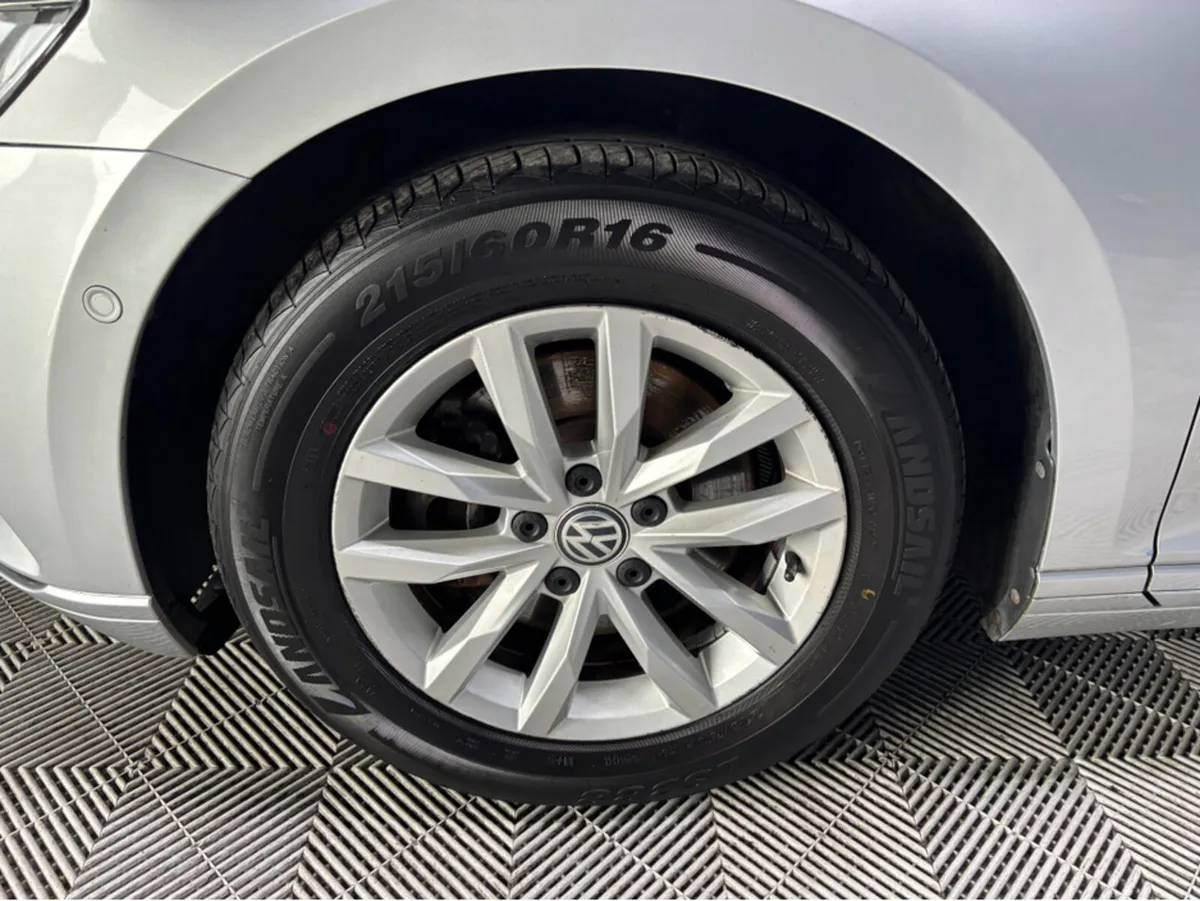 Volkswagen Passat CL 1.6 TDI D7F 120HP 4DR AUTO - Image 2