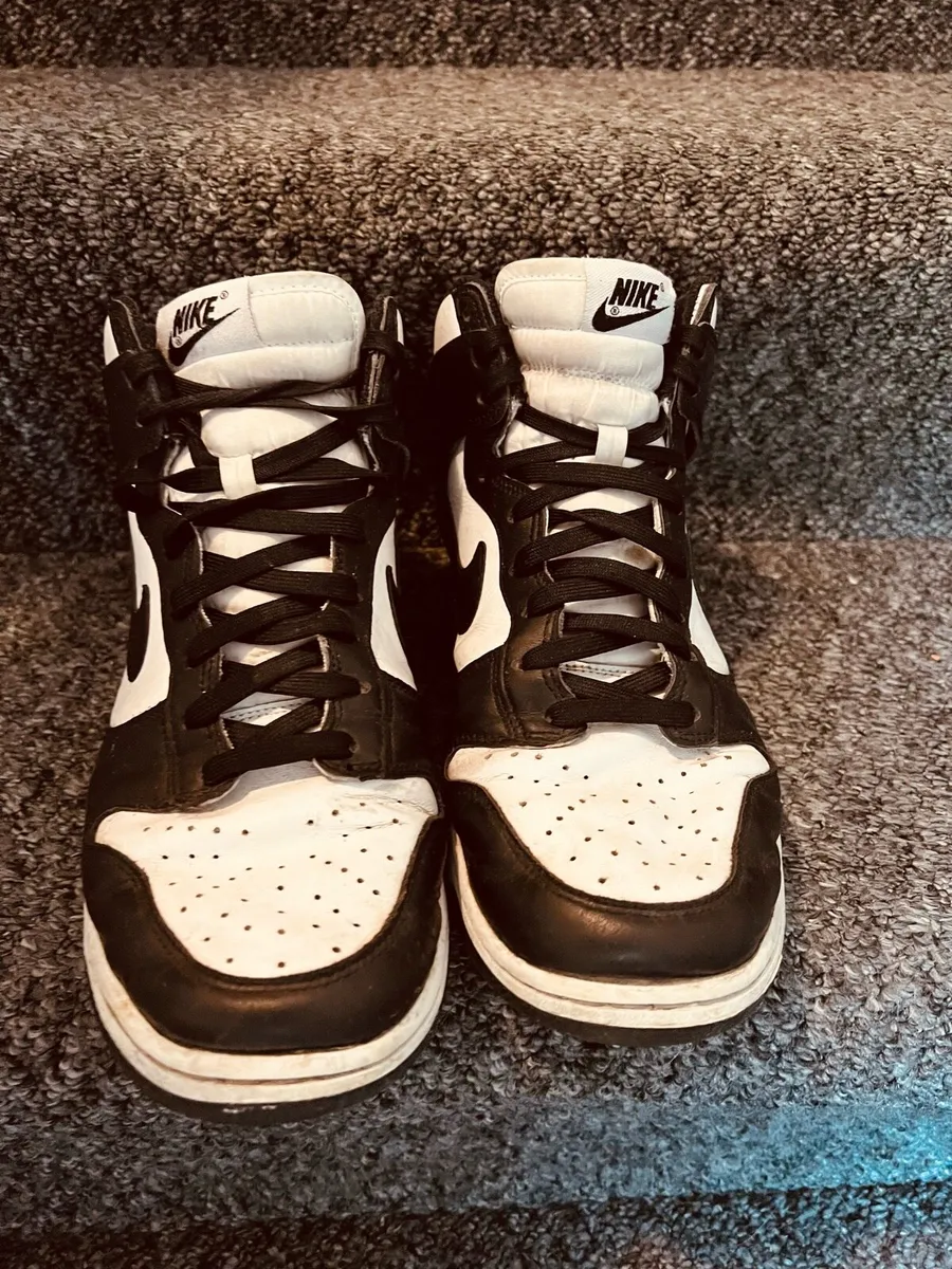 Air Jordan 1 Mid 'University Black/White - Image 2