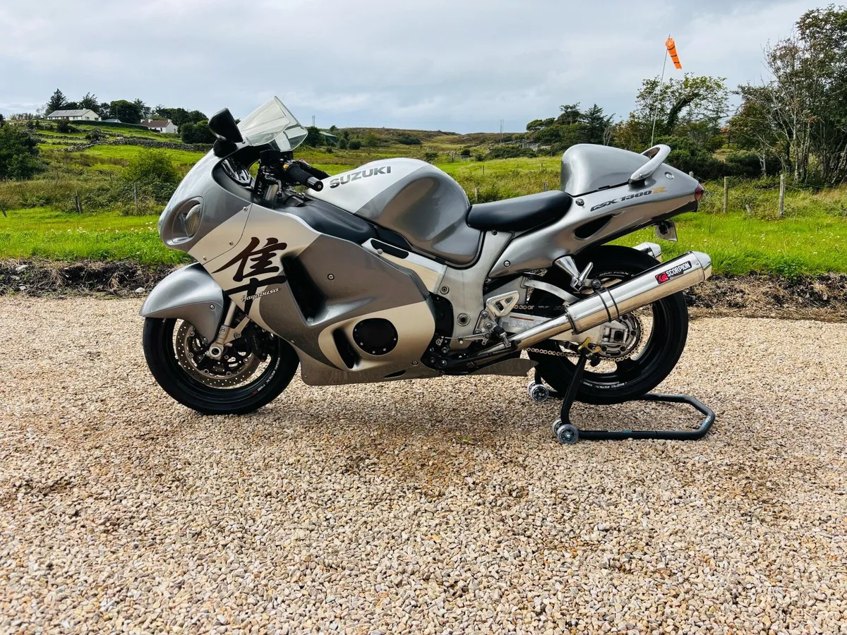 Stunning Suzuki Hayabusa - Image 1