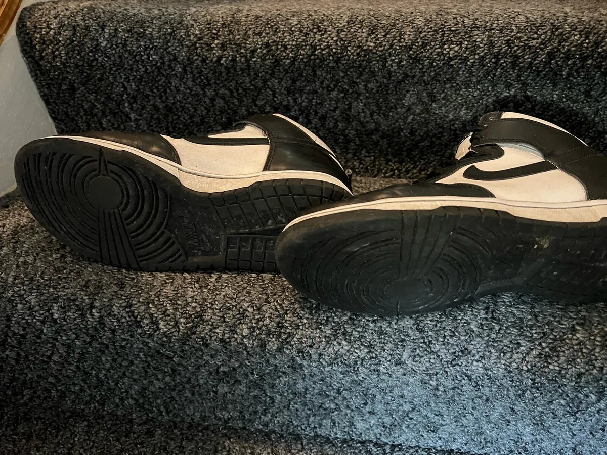 Air Jordan 1 Mid 'University Black/White - Image 4