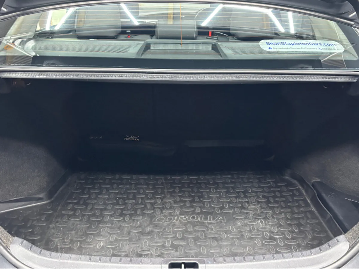 Toyota Corolla 1.4 D-4D LUNA 4DR - Image 2