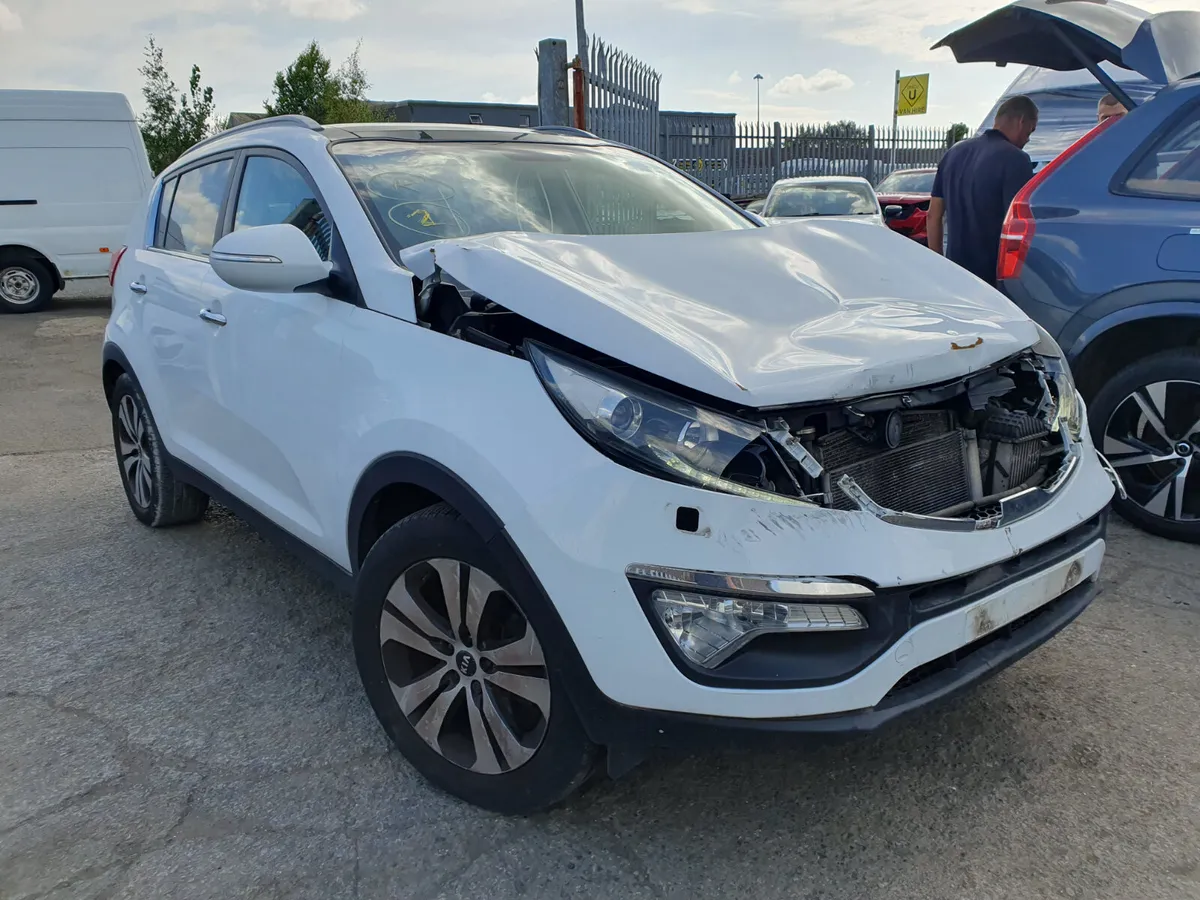 13 KIA SPORTAGE  1.7 CRDI	(D4FDD) FOR BREAKING - Image 1