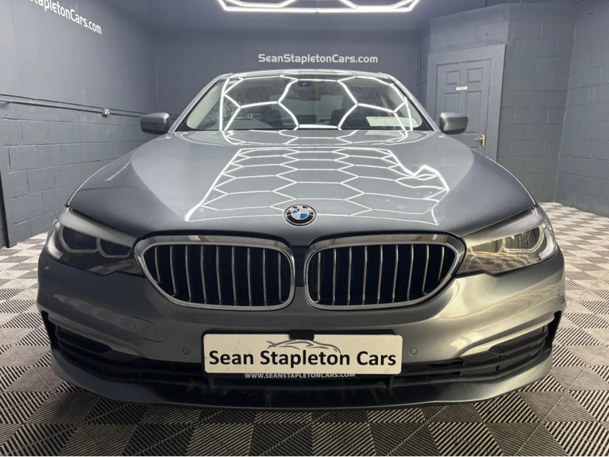 BMW 5-Series D JF32 4DR AUTO SE - Image 4