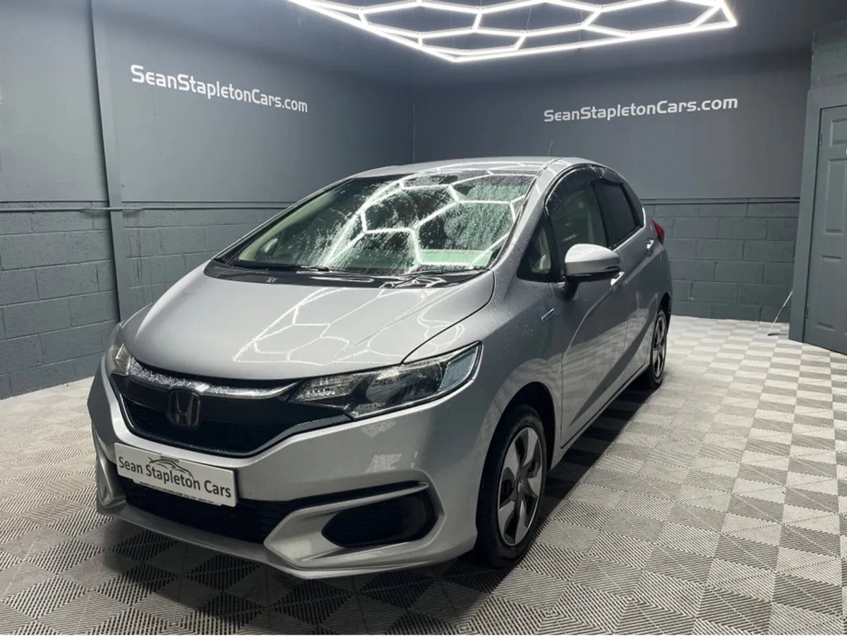 Honda Fit DAA-GP5 HYBRID 5DR AUTO - Image 1