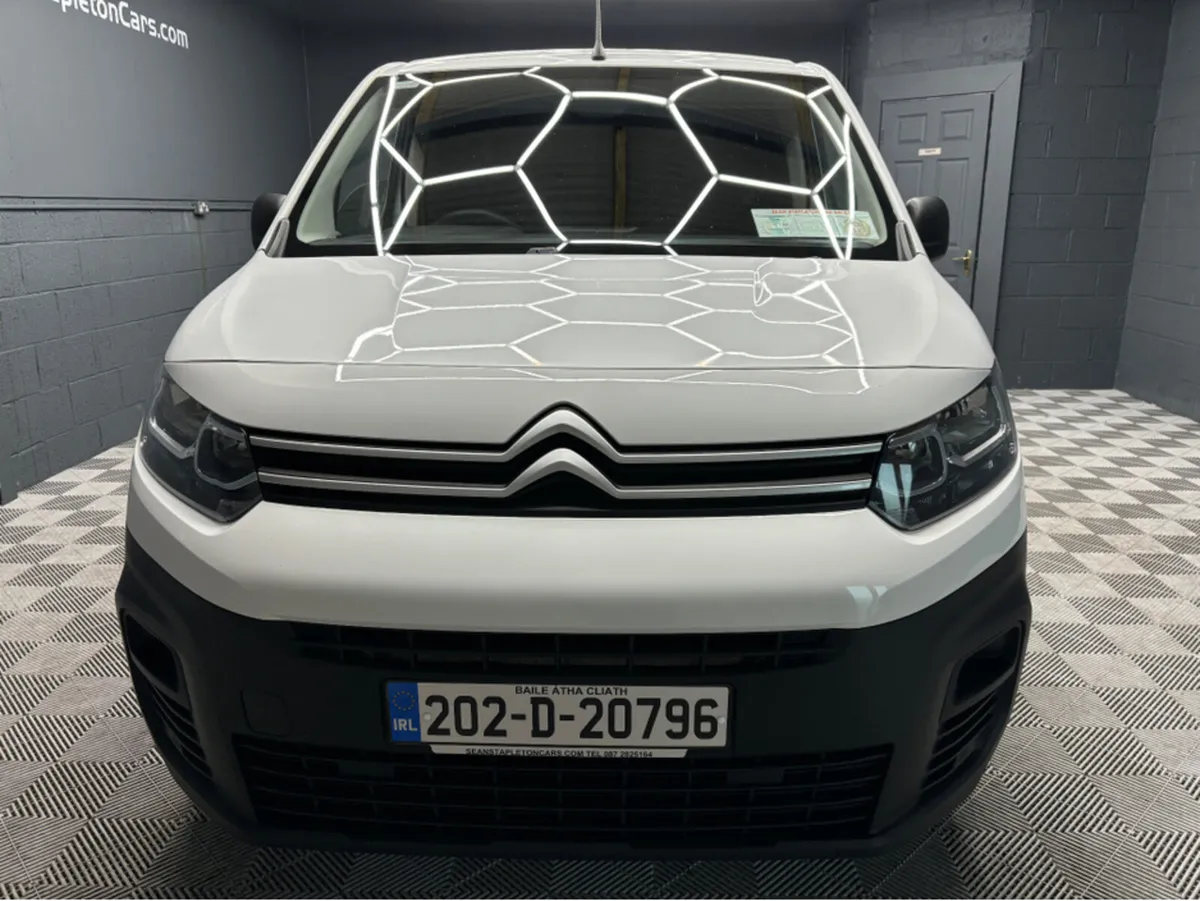 Citroen Berlingo LX 1.5 BLUEHD 75 S&S 650K M 20 - Image 3