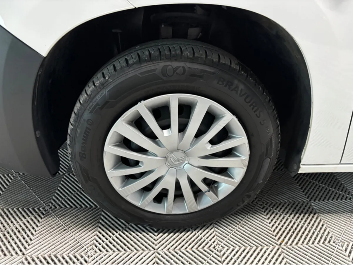 Citroen Berlingo LX 1.5 BLUEHD 75 S&S 650K M 20 - Image 4